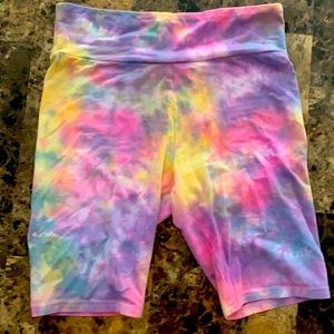 Rad tie-dye high-waisted spandex bike shorts !